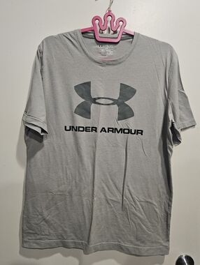Under Armour Loose Heat Gear Short Sleeve Logo Tee Large